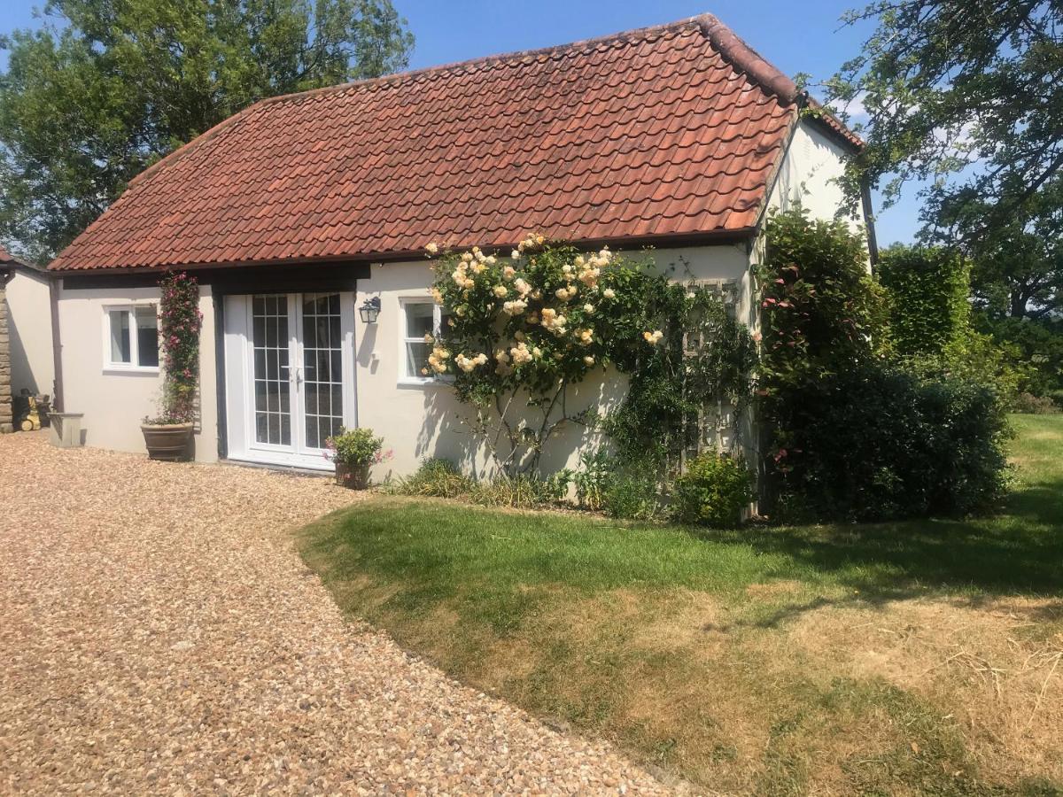 Oke Apple Cottage Shillingstone Exterior photo